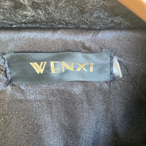 Black Teddy Jacket Plush Fuzzy Winter Essential - Picture 2 of 3